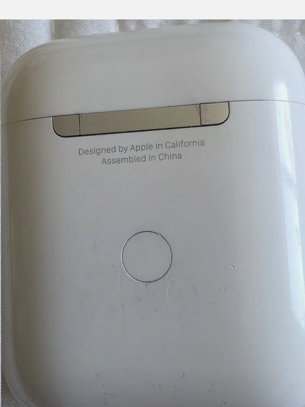 Apple White True Wireless Earbuds with Charging Case